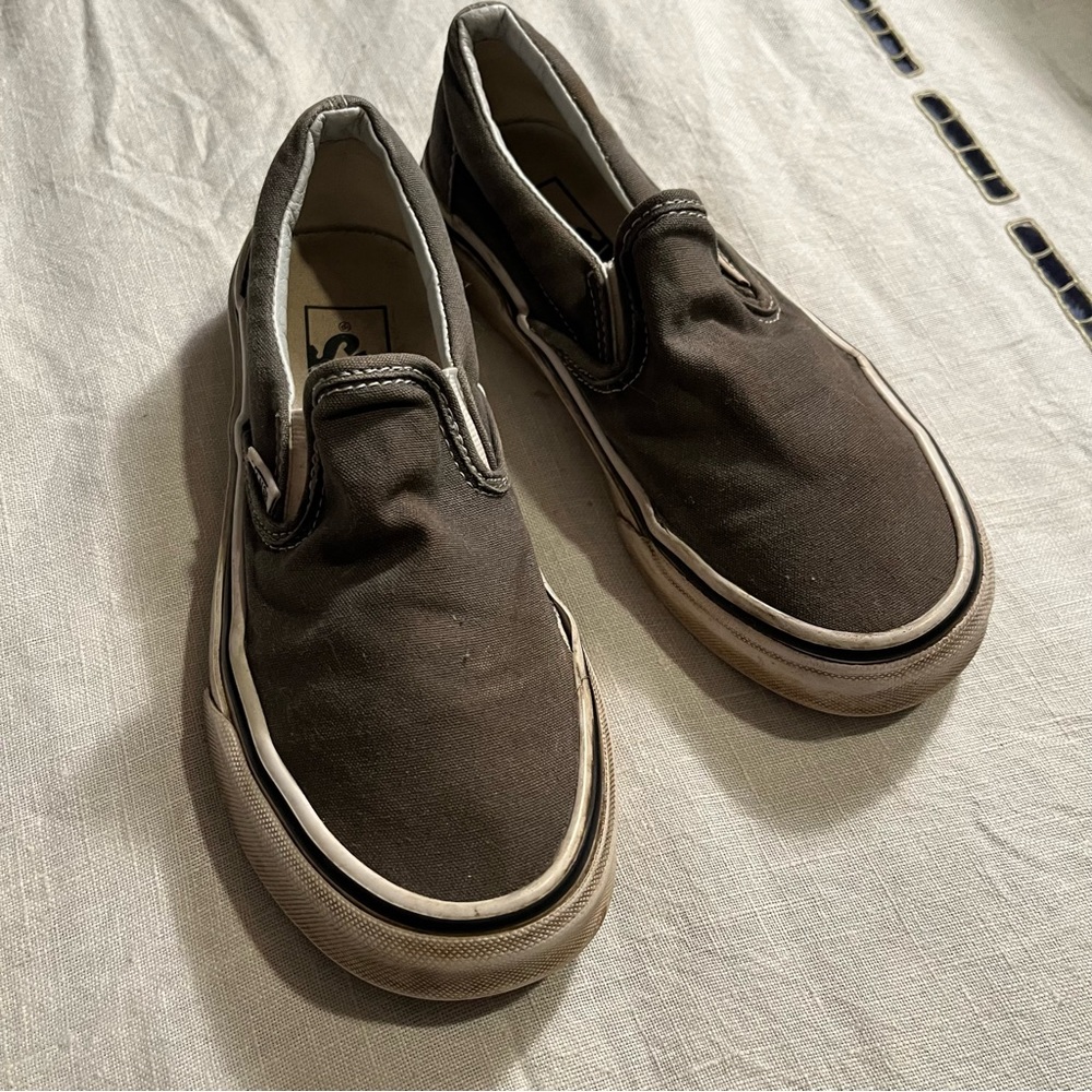 Gray vans slides